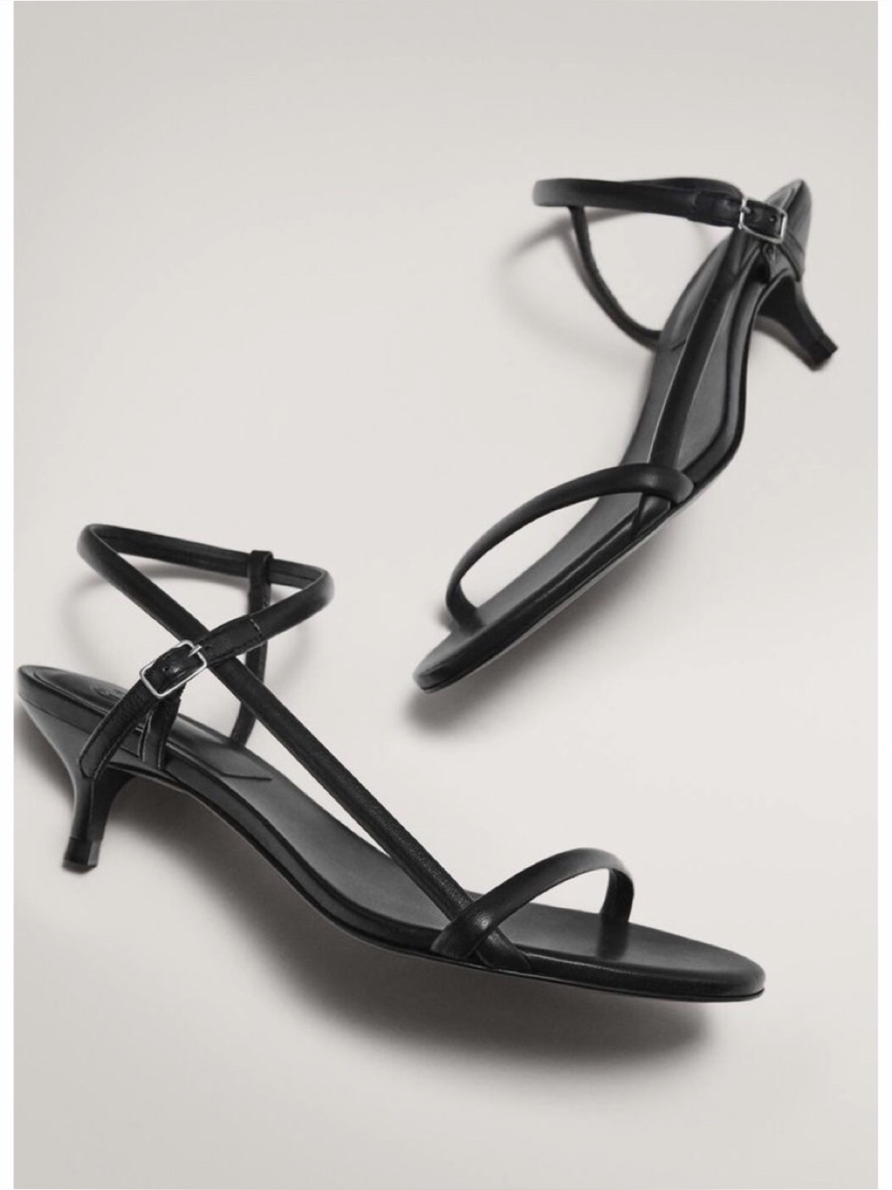 New Massimo Dutti Strappy Black Leather Sandals size 39.
